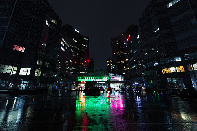 Almaty bei Nacht